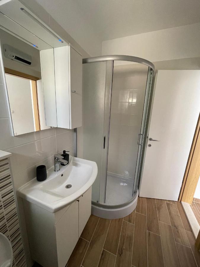 Apartament Apartman Solin 2, Parking Zewnętrze zdjęcie