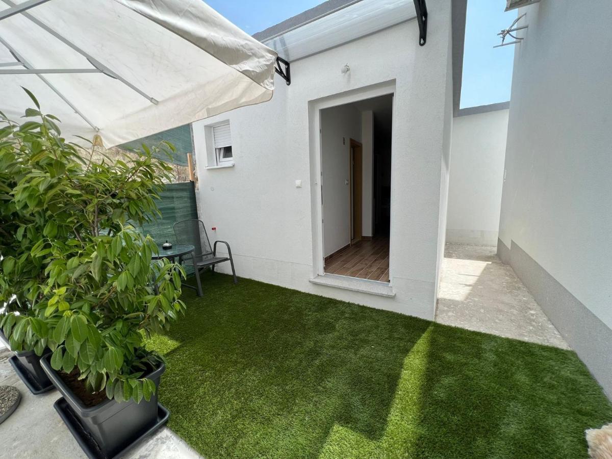 Apartament Apartman Solin 2, Parking Zewnętrze zdjęcie